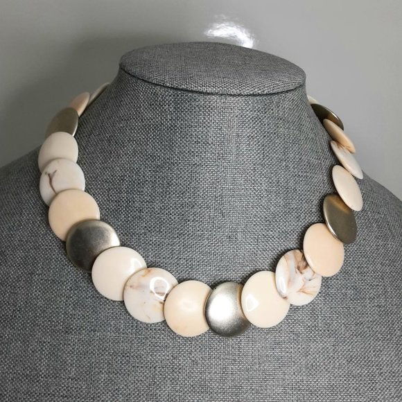 Women's Fashion Necklace 18" Beige Gold Marbled Cream - Picture 2 of 4
